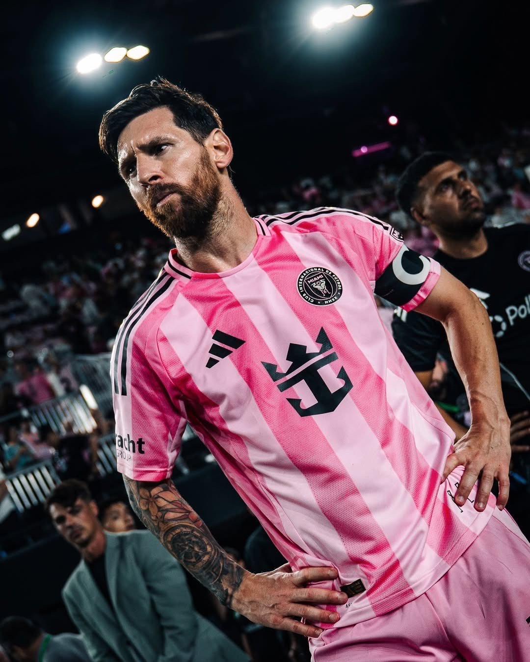 🚨沙特阿拉伯已与梅西的随行人员就可能的转会展开会谈🇸🇦[ESPN]梅西[超