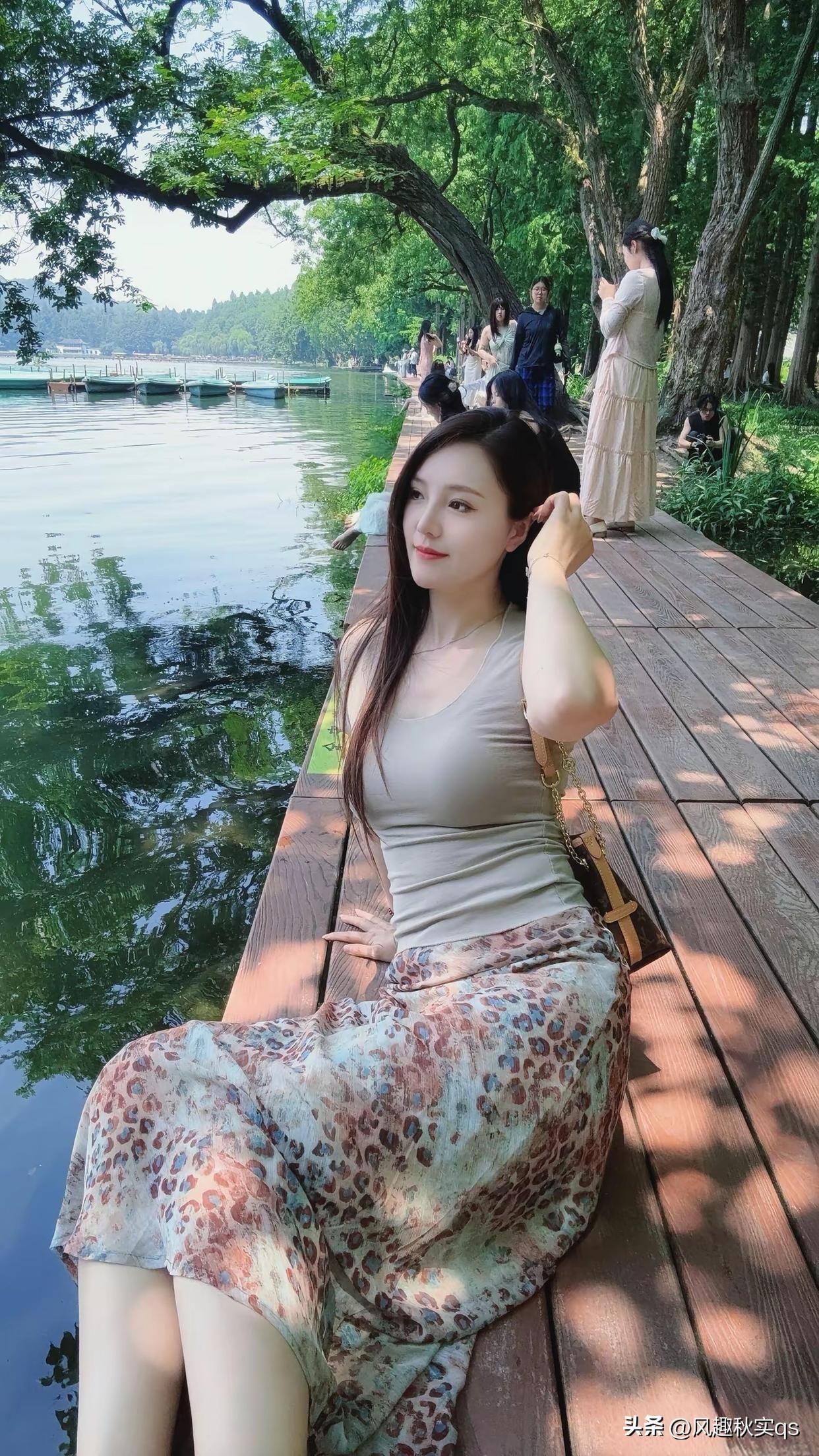 我见众生皆草木。