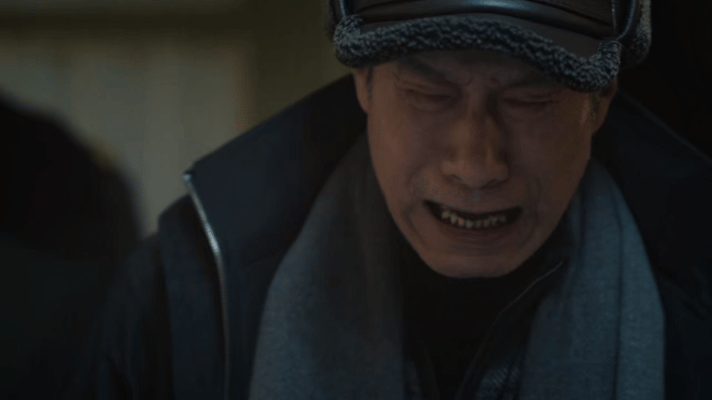 国产剧有自己的速度与激情刘佩琦演的公公，直接撞破儿媳在办公室偷偷私会，我的妈呀这