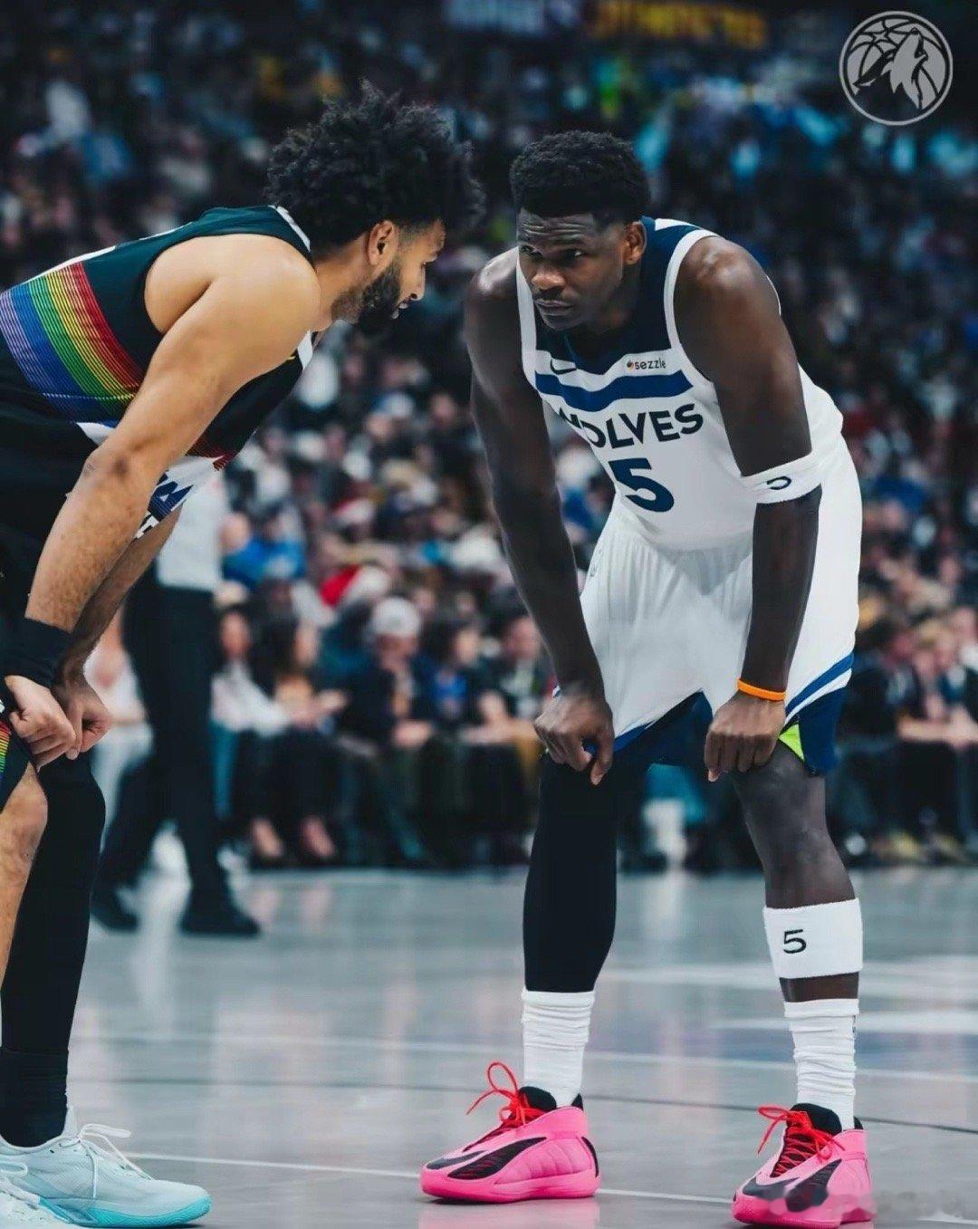 冲动是魔鬼呀，爱德华兹毁了约基奇“60+20+20”的超级三双!在今天森林狼与掘