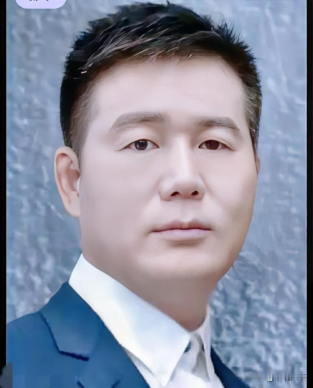 天啊，白涛教授，
你藏的真是太深了！
一头扎进新疆戈壁十几年，凭一把真本事，把肆