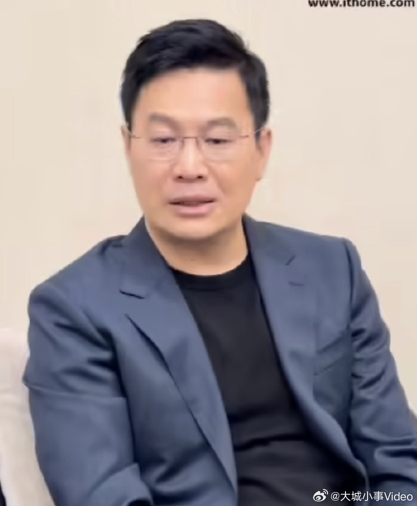 【小米卢伟冰称存储或涨到2027年底】存储或涨到2027年底3月2日，在MWC2