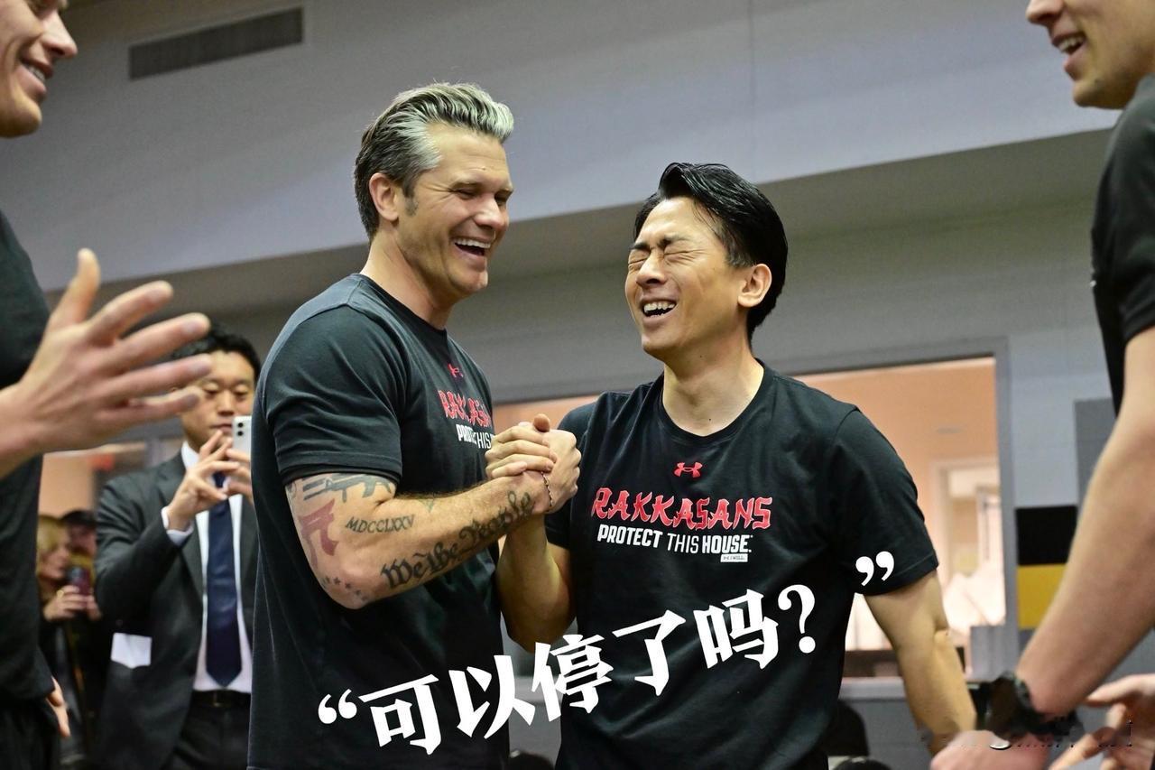 被美国战争部长操练到脱水送医什么体验？

到美国五角大楼访问的日本防长小泉，得到