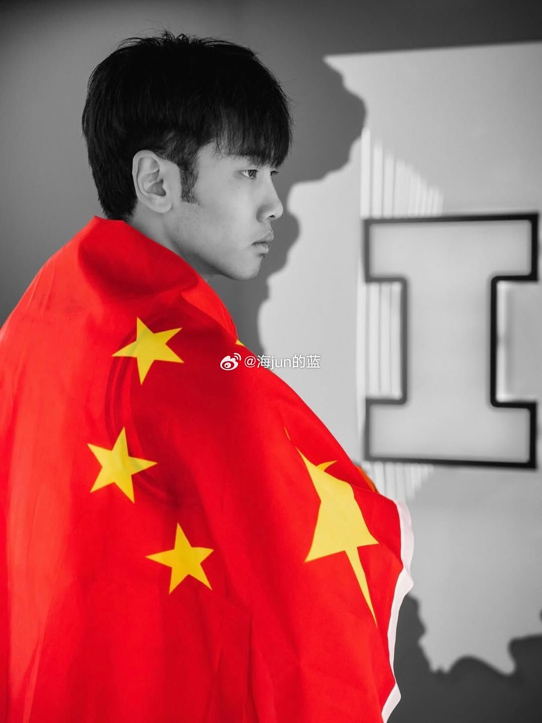 张博源访问伊利诺伊官方照。CBA张博源海外中国球员