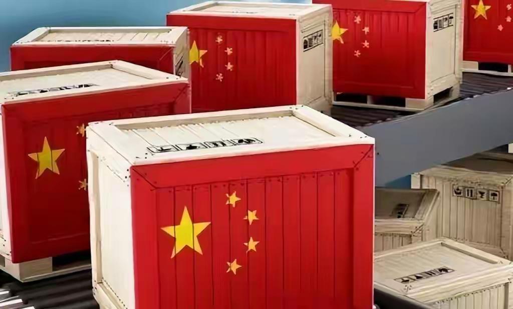 暴涨11万亿！对美出口跌破10%，中国外贸逆风翻盘，霸权套路彻底不好使了！
 