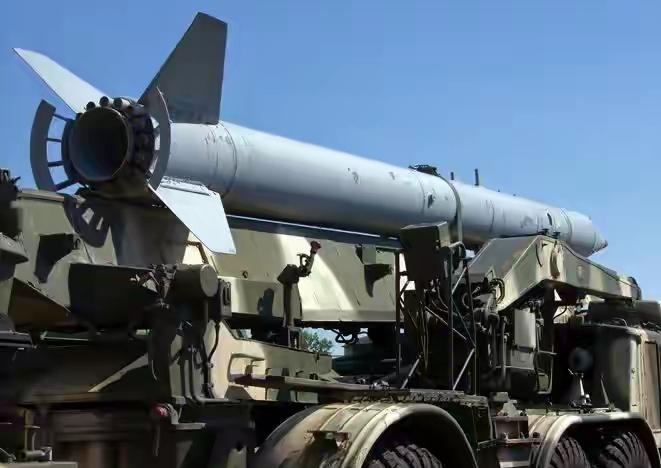 震惊！

美军今夜真的对伊朗开战吗？

2026年开春的中东博弈已越过嘴炮阶段，