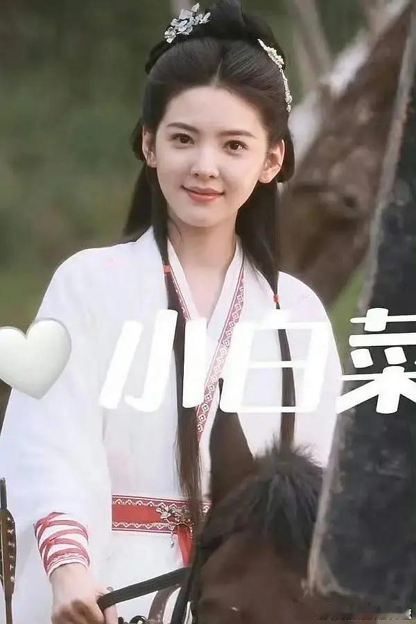 章若楠胖了多少，脸肿这样子 ​​​