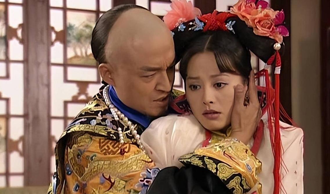 1650年7月，多尔衮刚和义顺公主刚洞完房，就一把拉过旁边的侍女，准备来个回笼觉