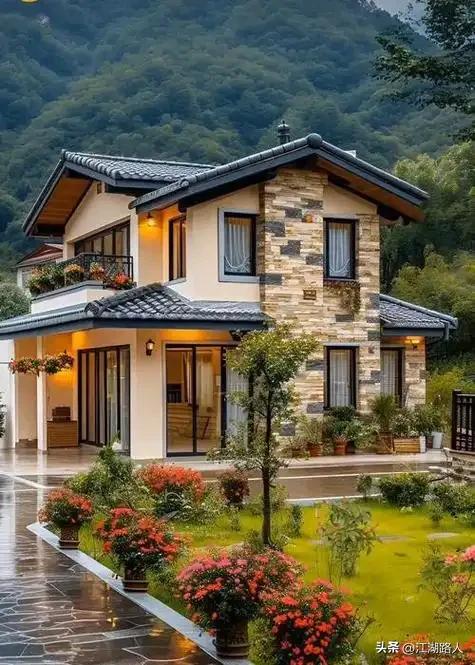 房价走势是当下很多人都在纠结的一个现实问题。其实对于大多数普通家庭来说，更重要的