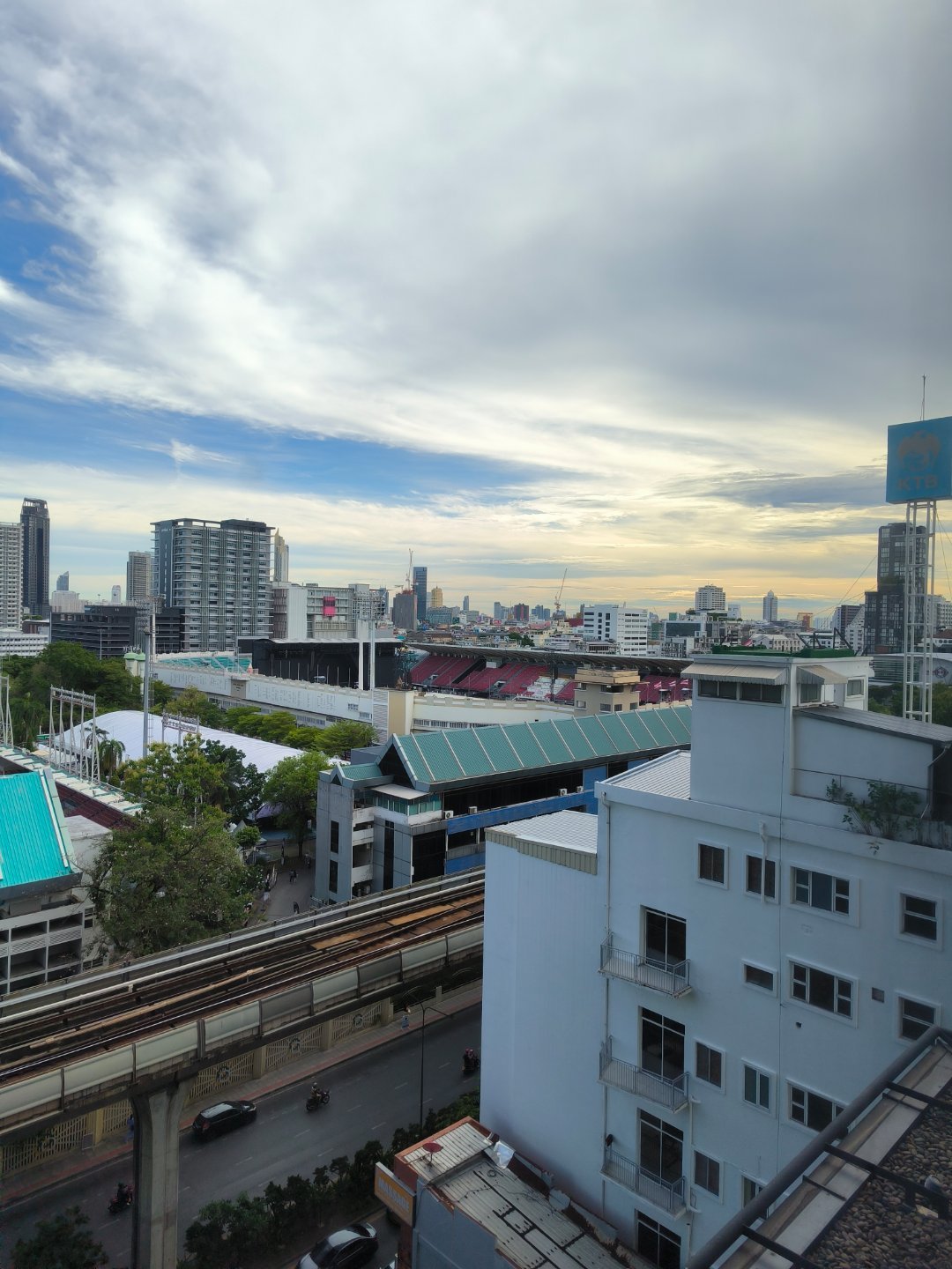 我难受呀 泰国·苏帕查拉赛体育场