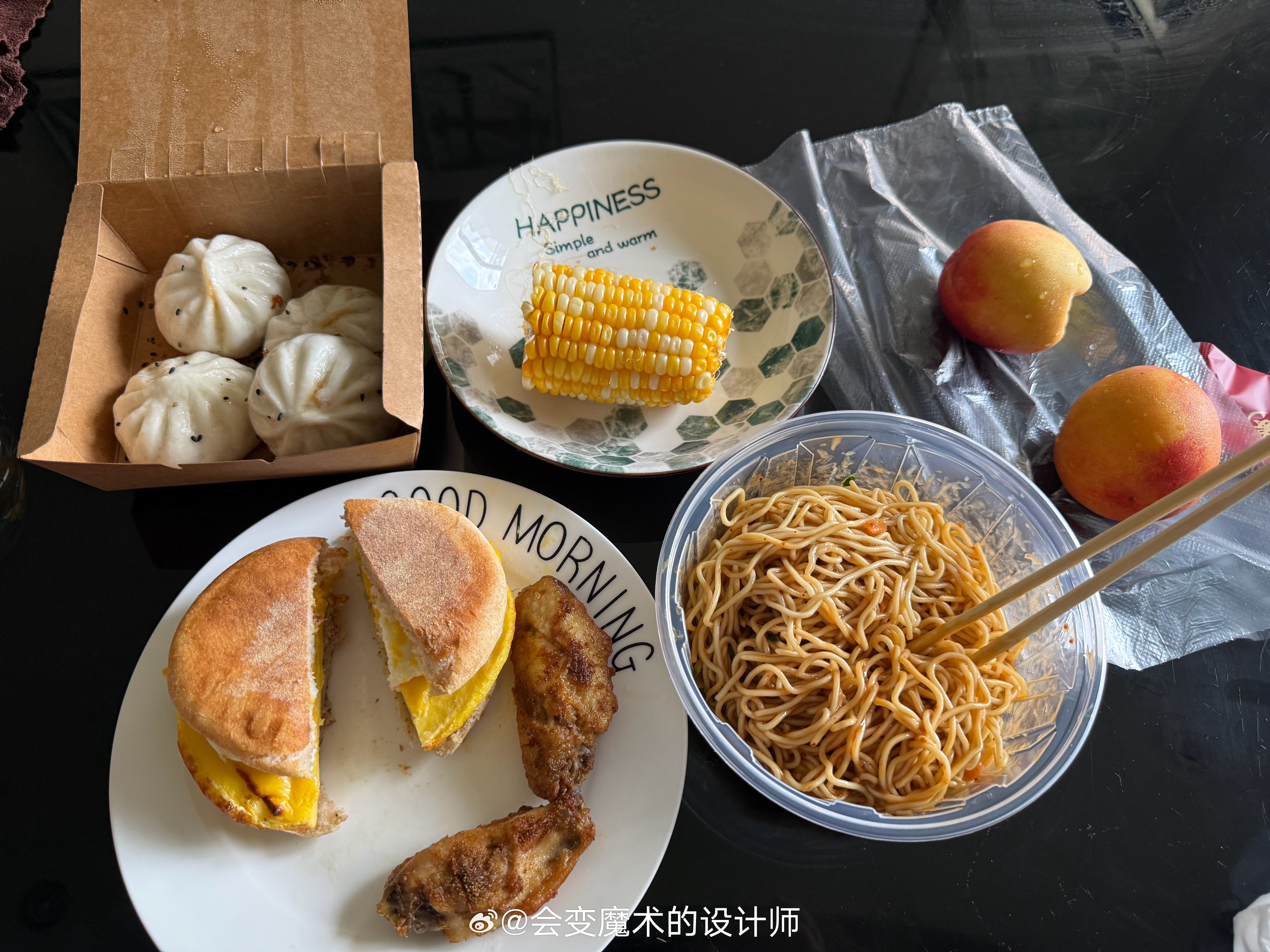 想破脑袋换花样的早餐系列哈哈哈哈😂 