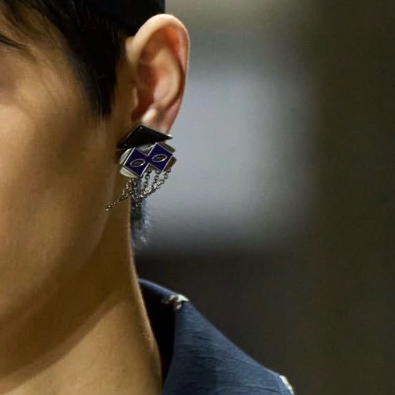 男装周 秀场分享：Prada2026秋冬男装时装秀Prada FW26 男装像一