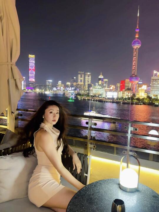 终于在外滩实现了吃肉自由🍖