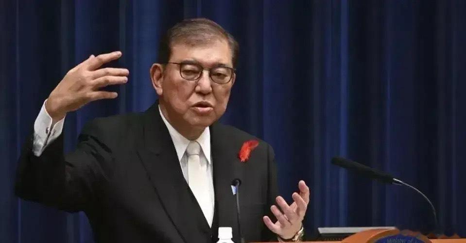 近日，日本前首相石破茂在接受一家电视台采访的时候说：当年（二战时期）日本和美国的