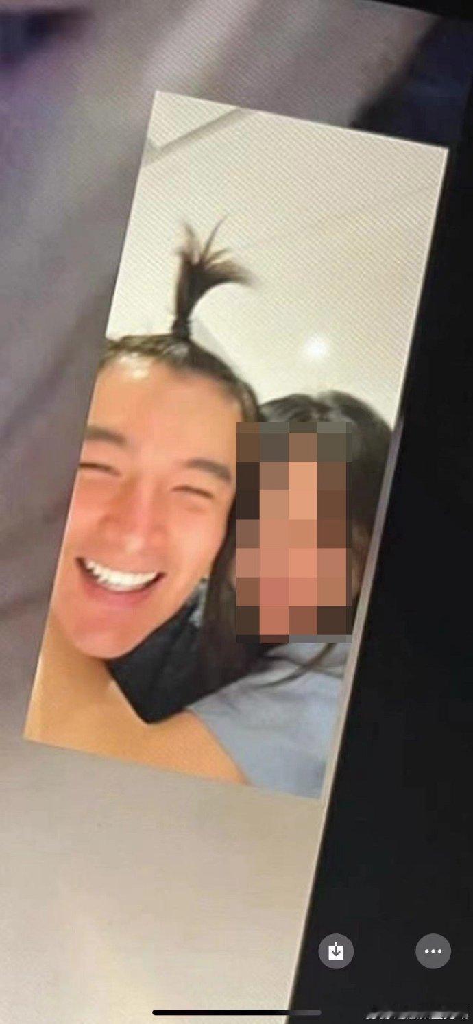 #张昊唯和女生聊天记录#狗仔把张昊唯聊天记录放出来了 ​​​