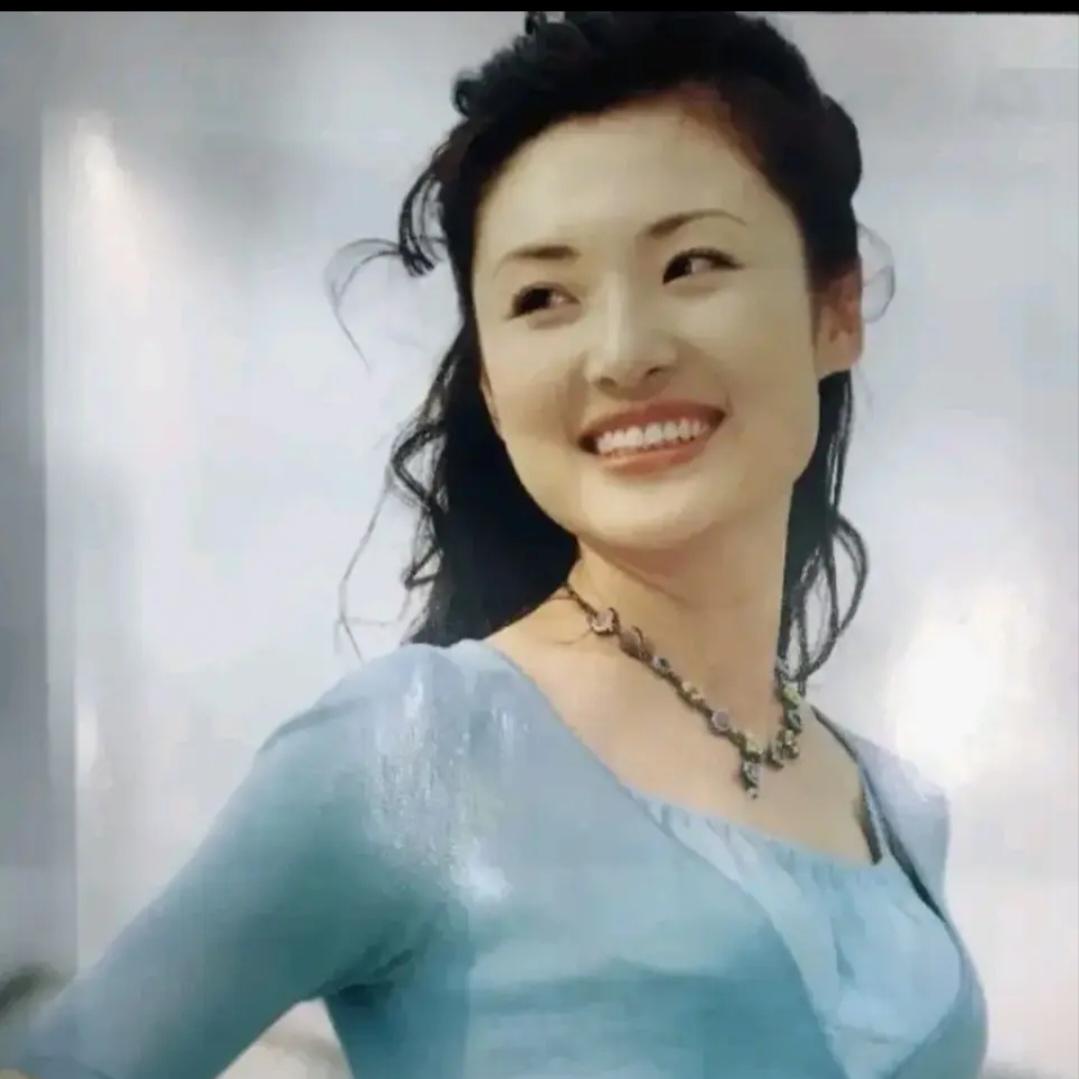 金银铜铁全是金，
才子佳人都有才。