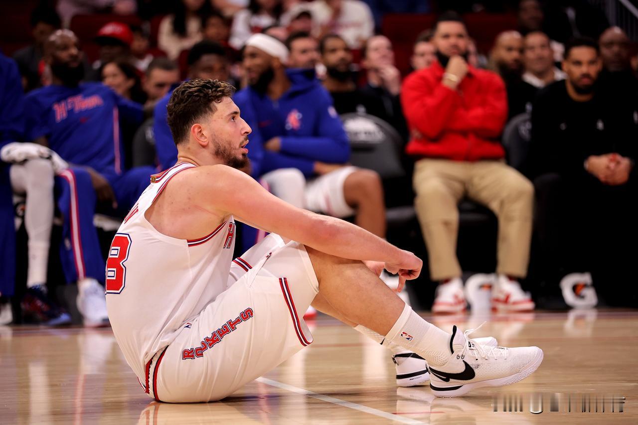 申京赛季新低，火箭队大胜掘金！
今天是火箭队和掘金队在本赛季的第三次交手，前两次