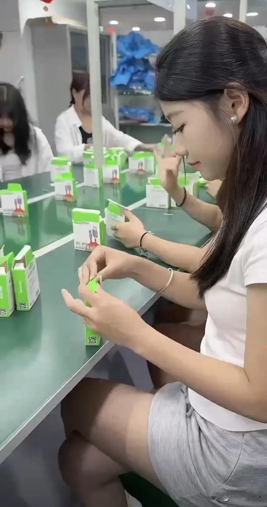 公司没有给我足额缴纳社保费，到底是找税务还是找社保局投诉？你得先弄清楚这个关键问