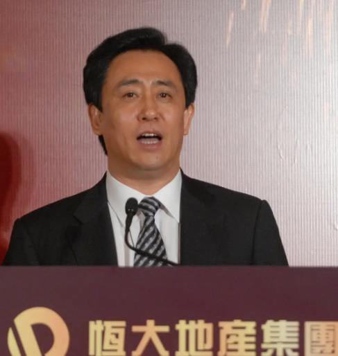 很多人都在追问，恒大这笔天文级巨债，最终究竟由谁承担？实话实说，不存在全额兜底的