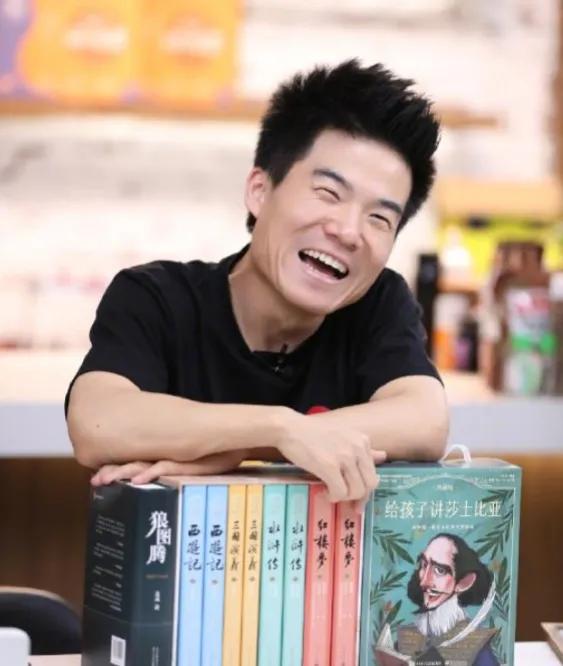 樊登问董宇辉：