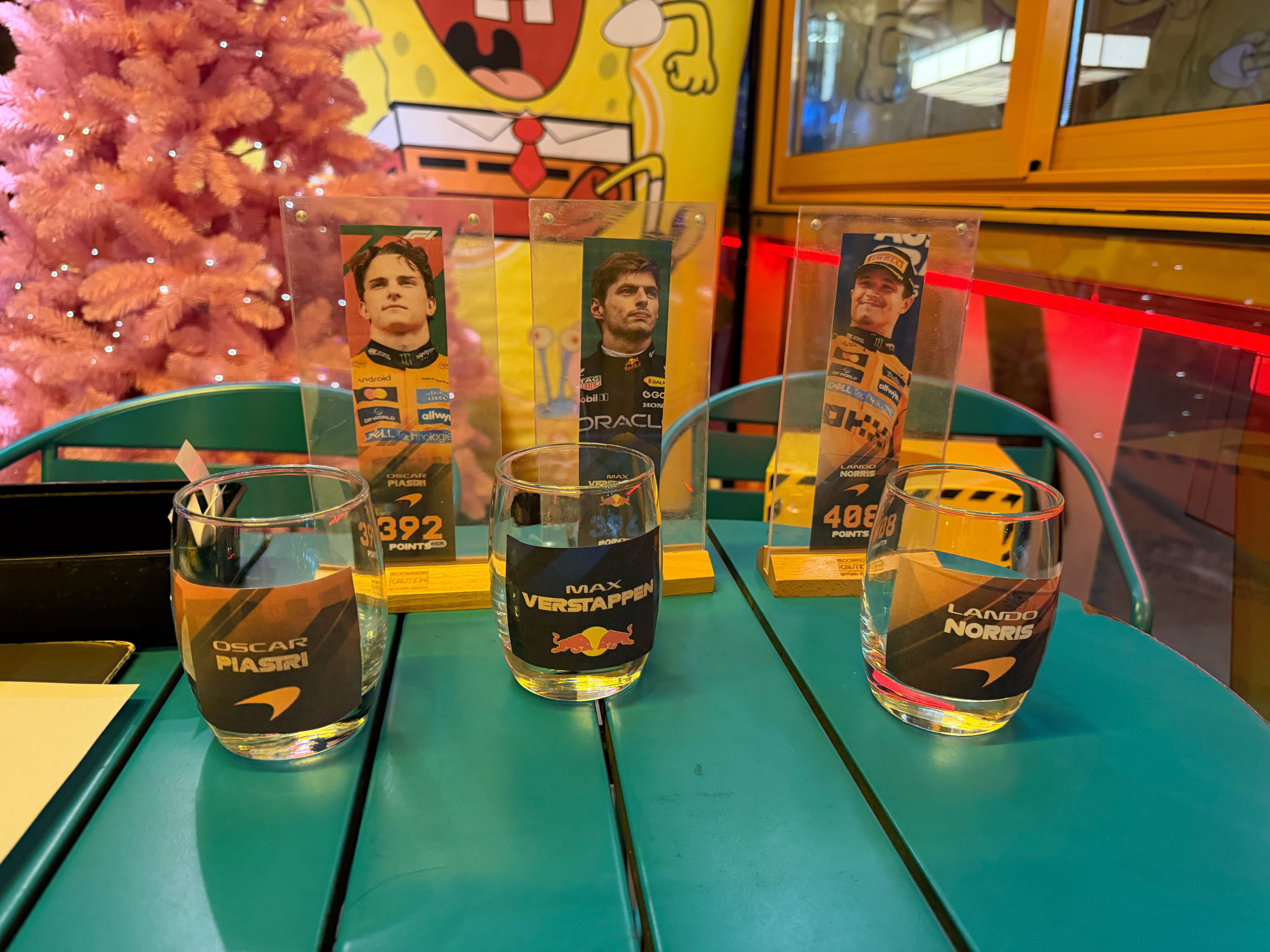 保时捷车友会F1观赛，有最小的“工作人员”，有最美的911，还有最可爱的人类的朋