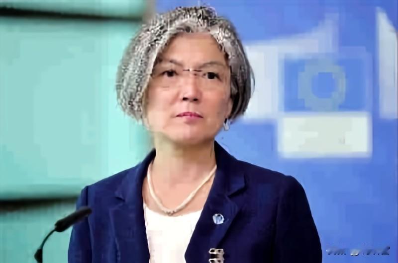 【突发！韩国派出“铁娘子”驻美】
10月1日，韩国外交部正式宣布：前外长康京和出