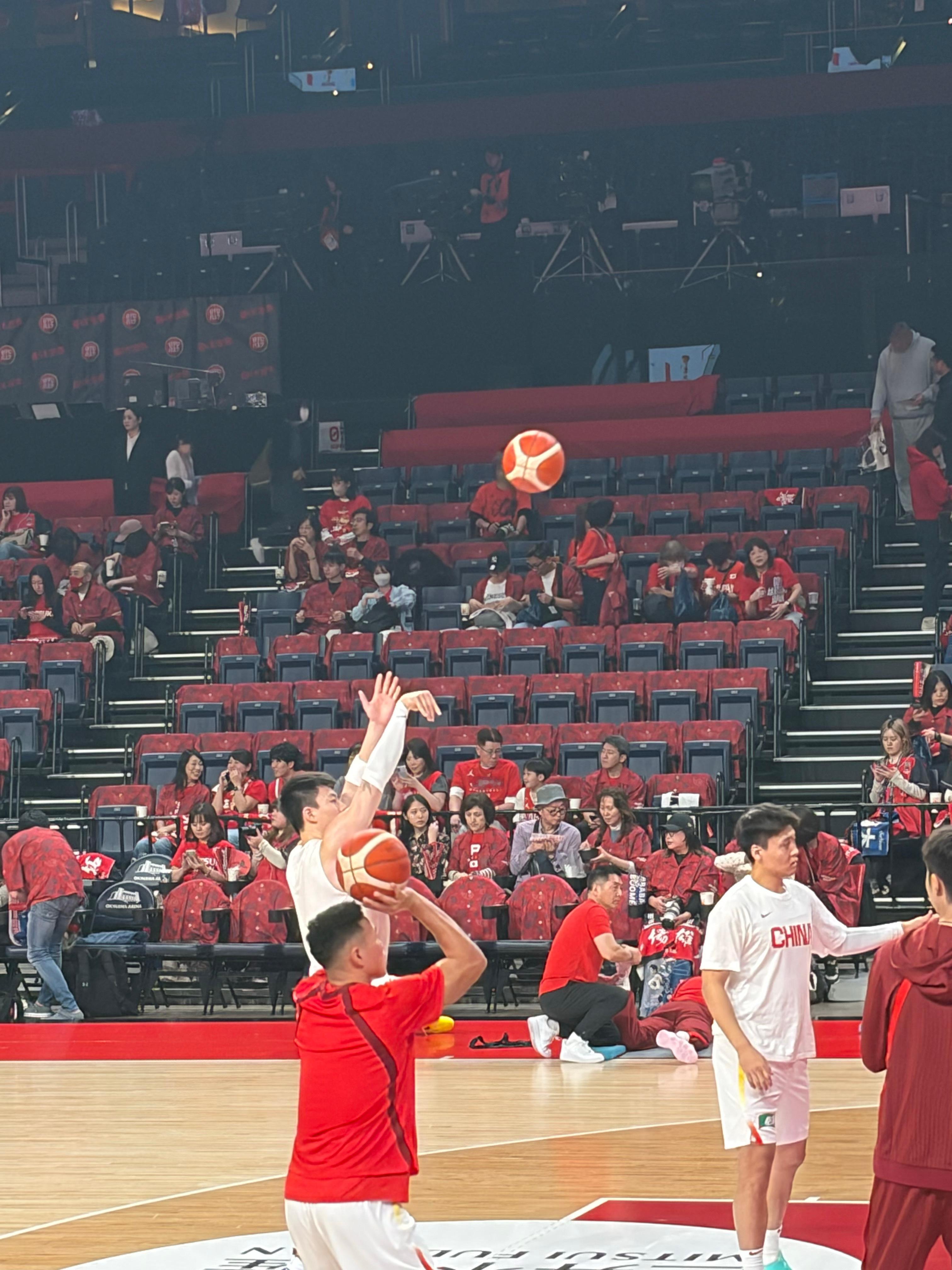 赵继伟张镇麟 继伟和金金赛前热身图📷加油啊啊啊中国🇨🇳中国男篮vs日本男篮