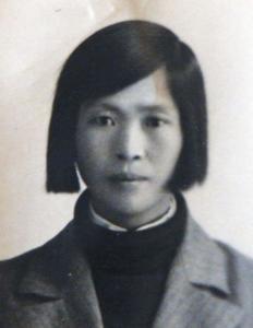 1958年春，刚刚担任外交部长的陈毅路过南昌，短暂停留，得知贺子珍在这里，便打算