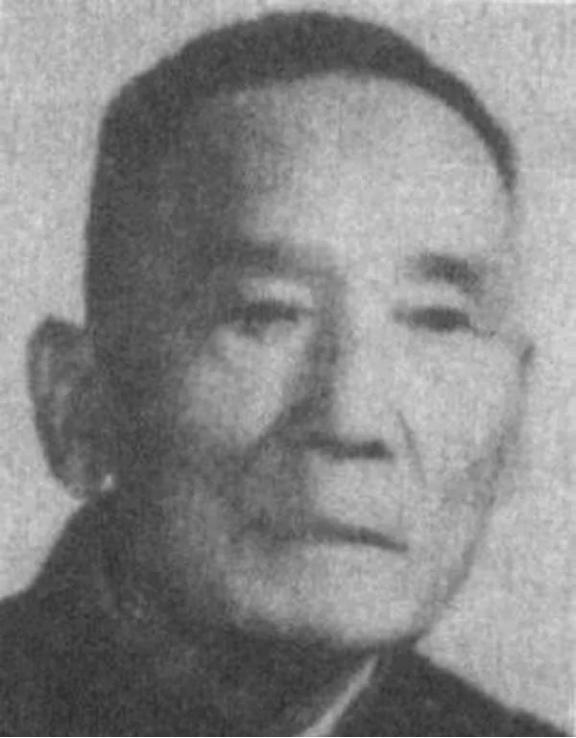 1950年，国军将领起义后，出任解放军军长，却暗中联系蒋介石，由此被抓！聂荣臻却