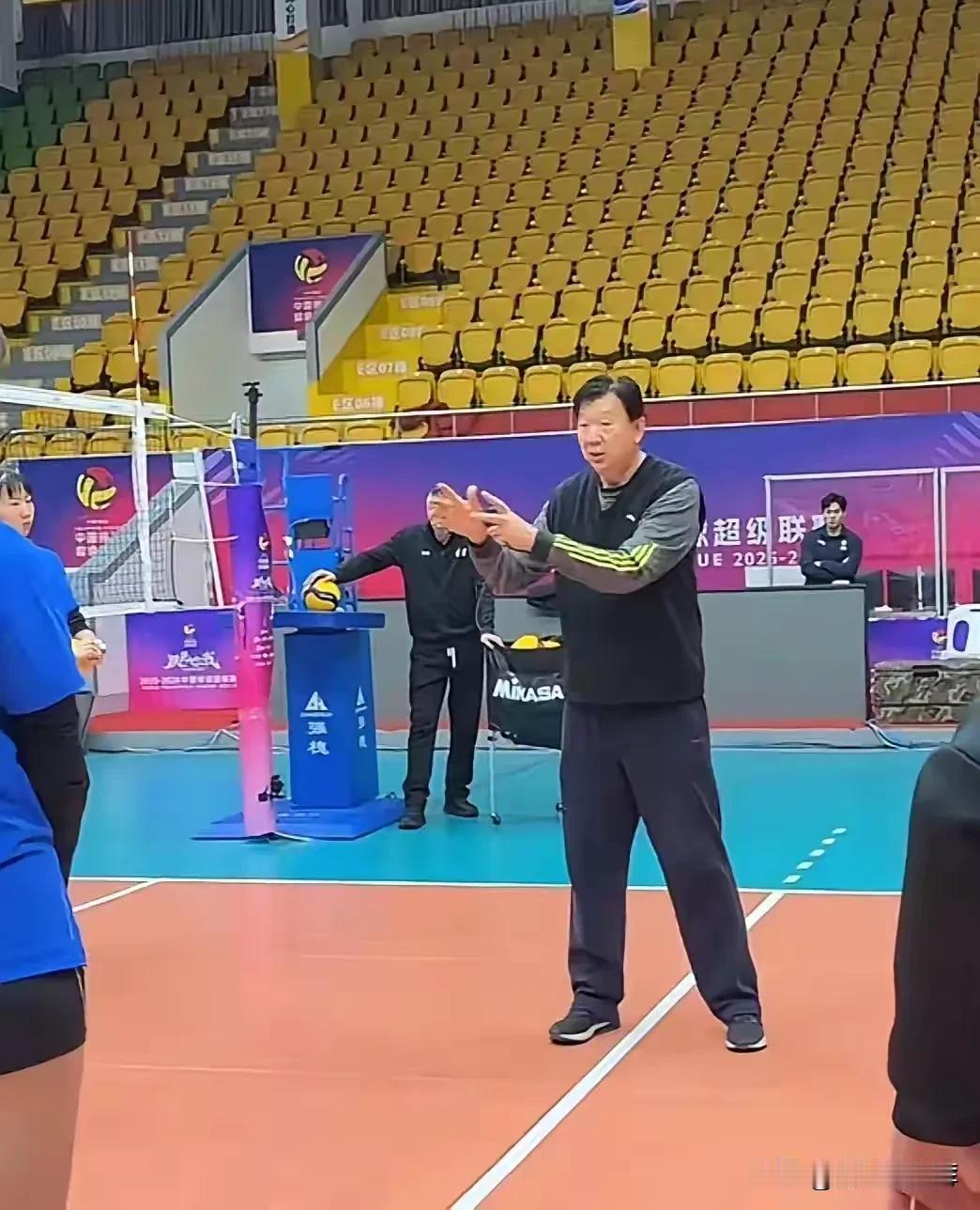 排超联赛第六轮今日看点：
辽宁女排能否战胜状态火热的天津女排
排超联赛开赛以来，