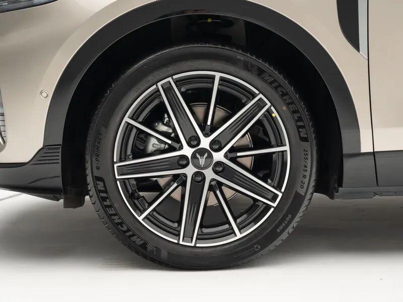 20.29万起，全新岚图知音上市！首搭华为乾崑+鸿蒙座舱5技术，真香预警？