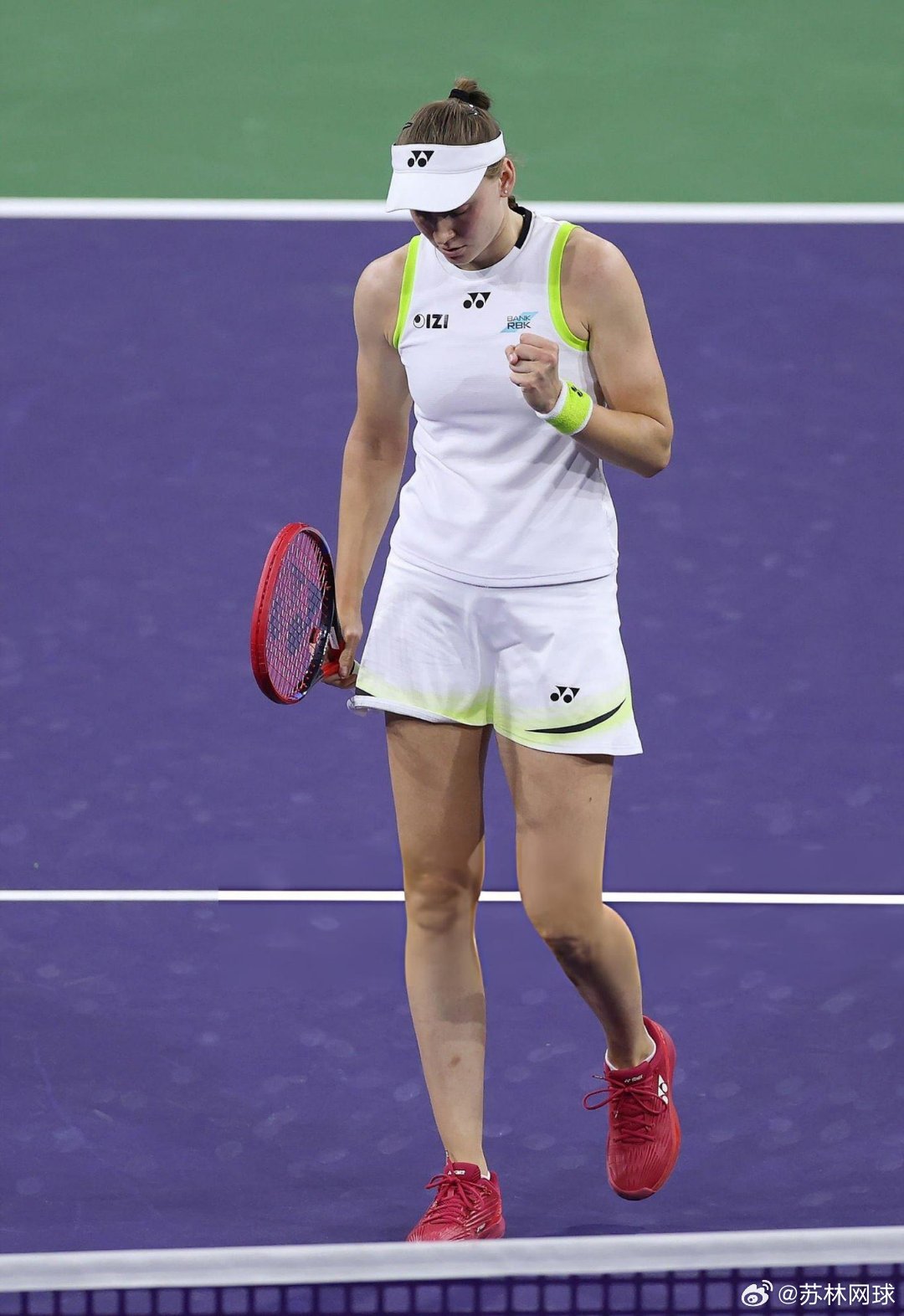 莱巴金娜6-3/6-4科斯秋克她是本赛季WTA 1000场赛事中唯一一位每站至少