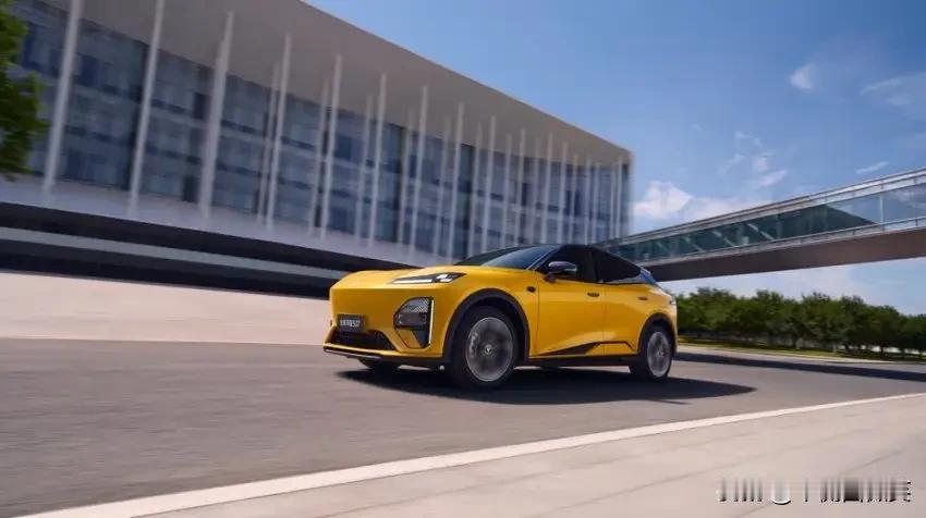 缝衔接，我用华为手机连 HiCar，不用装额外应用，直接就能用导航、听音乐，很方