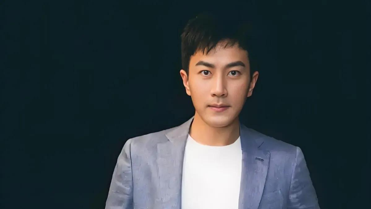 刘恺威再婚梦碎：现实与爱情的较量

刘恺威，这位曾经的深情男子，如今又恢复了单身