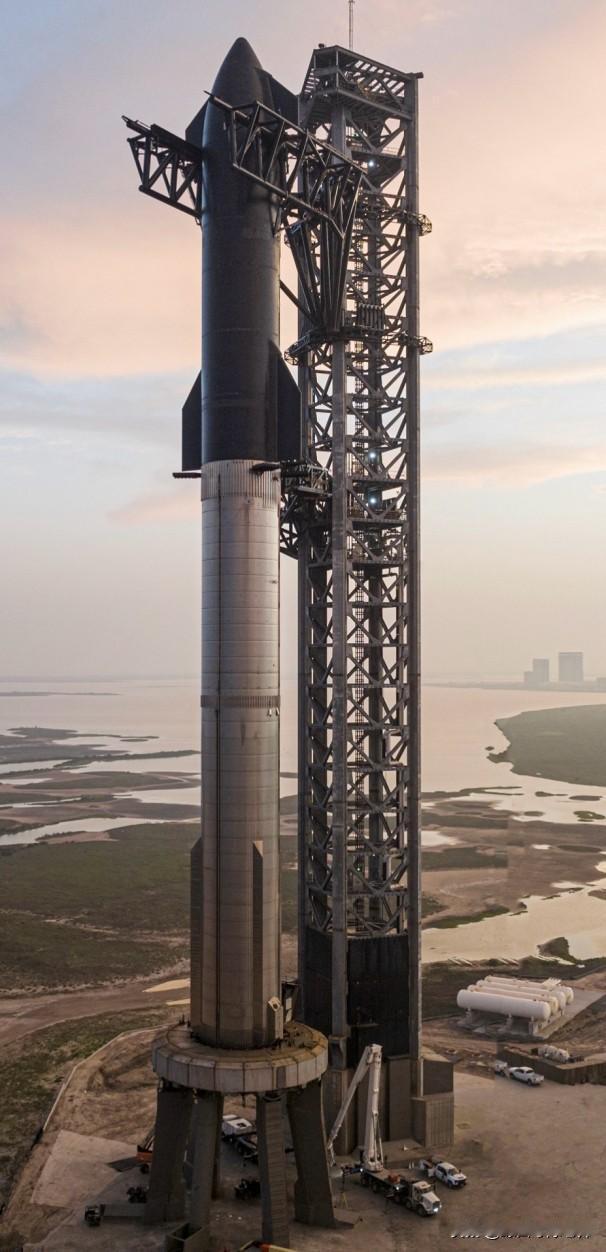 马斯克SpaceX即将上市，将成首位万亿美元富豪！马斯克SpaceX上市马斯克财