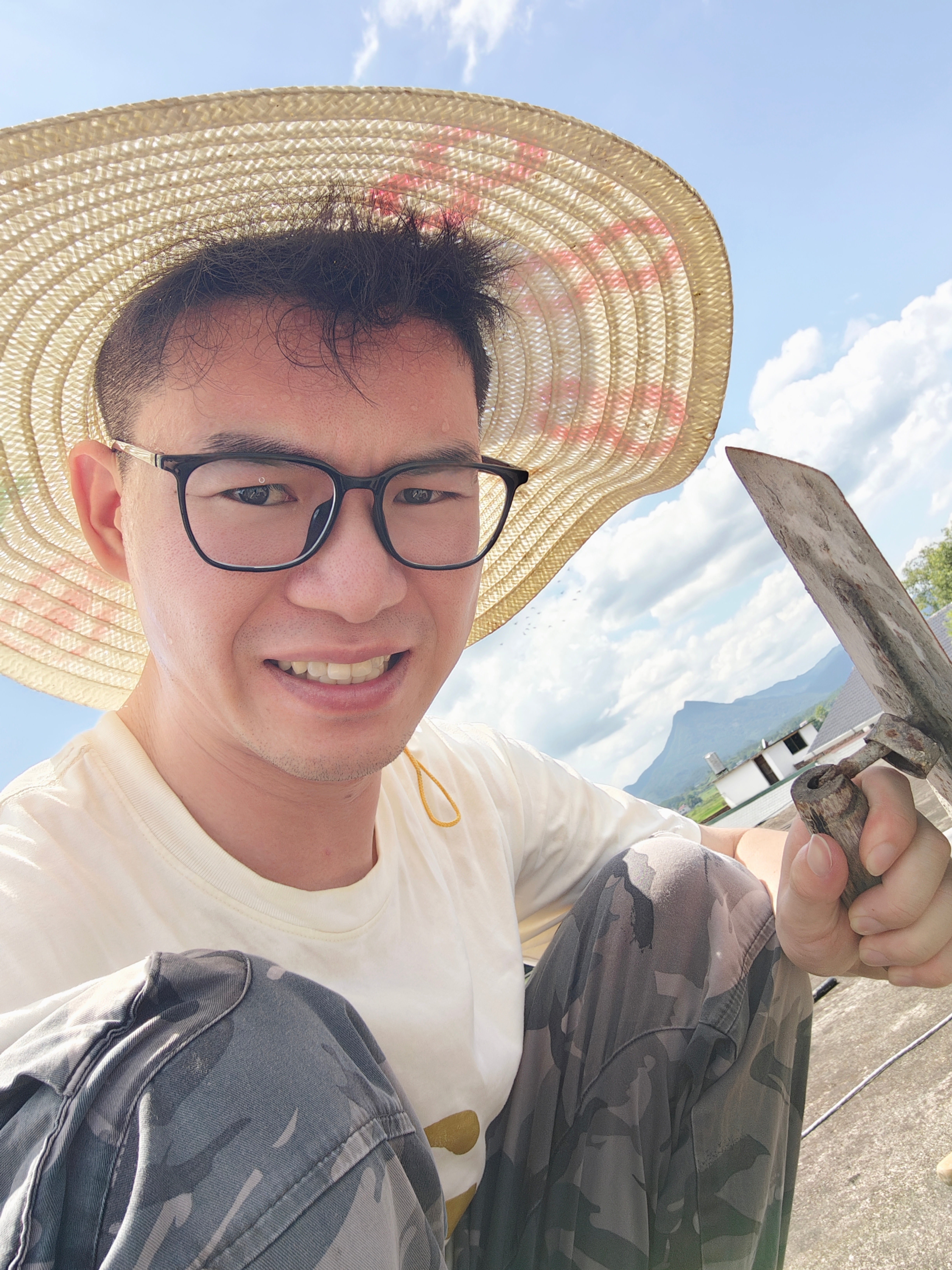 今日身份，泥瓦匠 