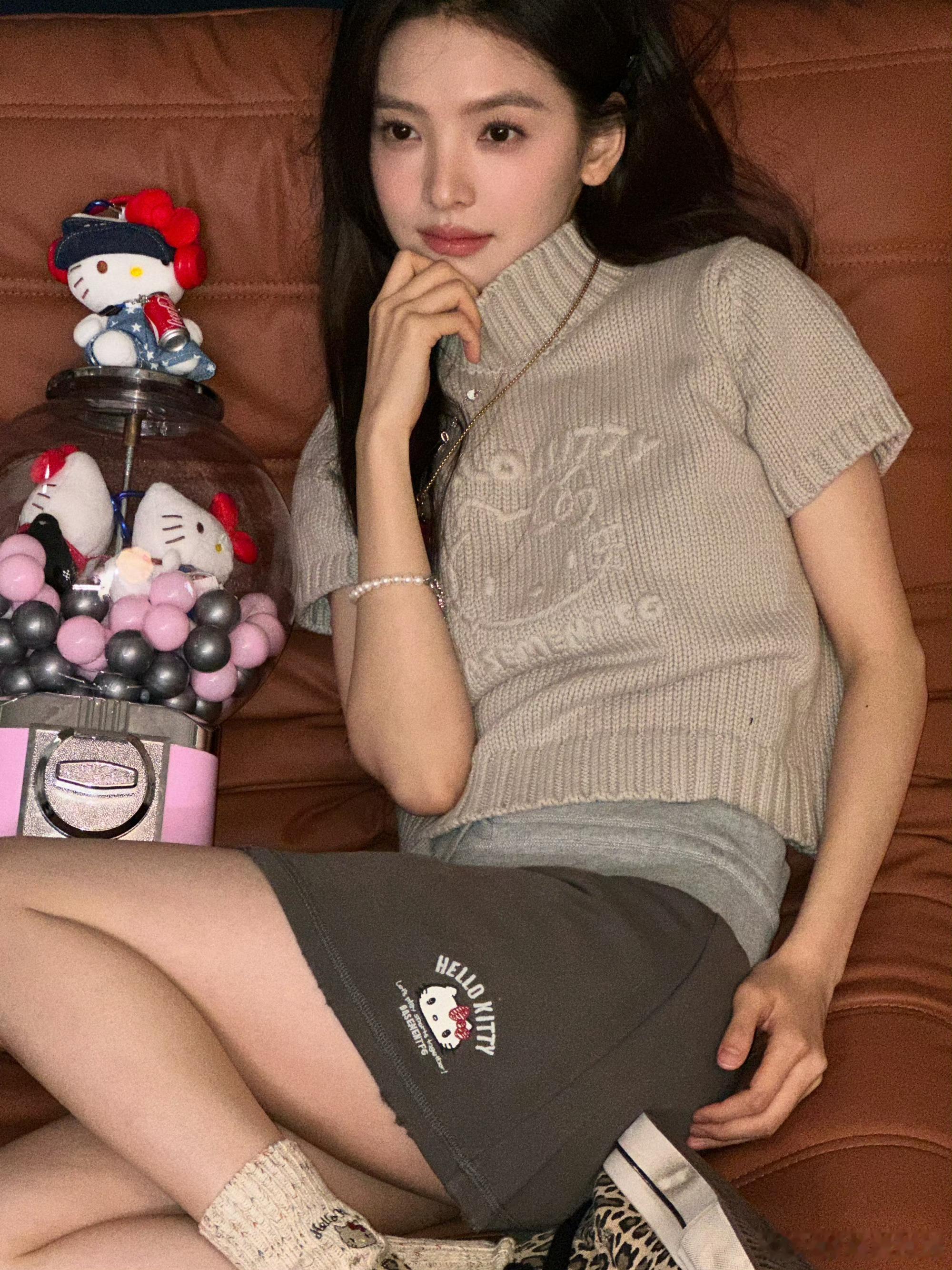 章若楠我的女朋友 zrn章若楠高凡 听云与明月窃语，看满天星辰熠熠，风里有你，云