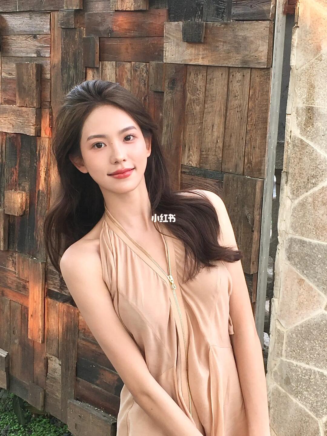 树荫筛出的夏天刚刚好☀️