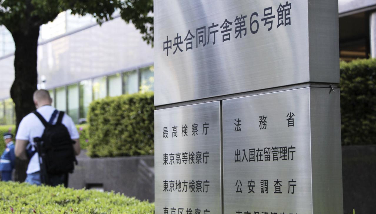 万万没想到，日本一边喊着缺人缺到不行，一边却在疯狂给外国人设门槛，政策一条比一条