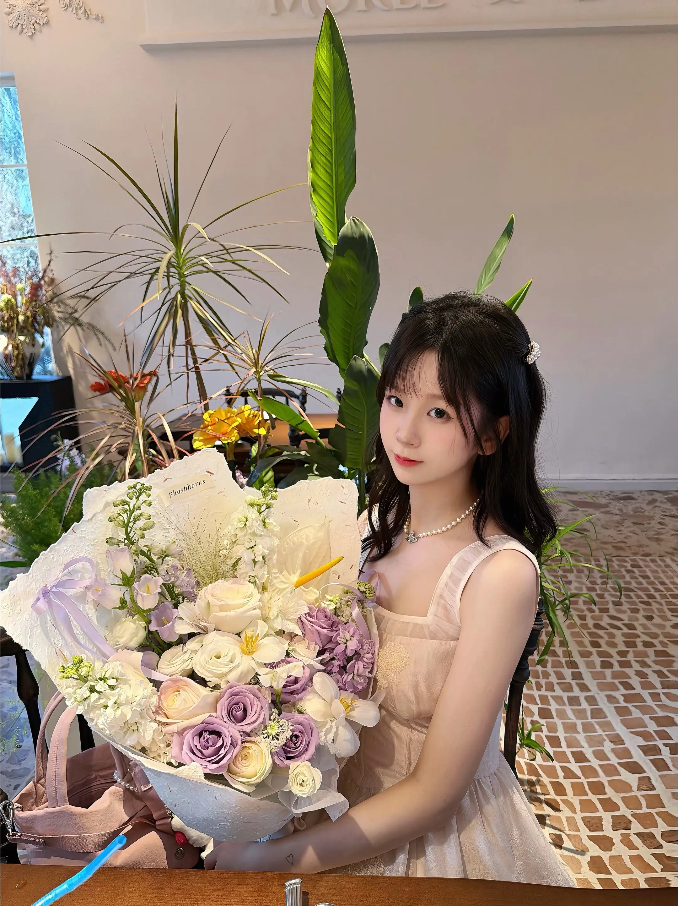 在我身后 姐姐保护你。