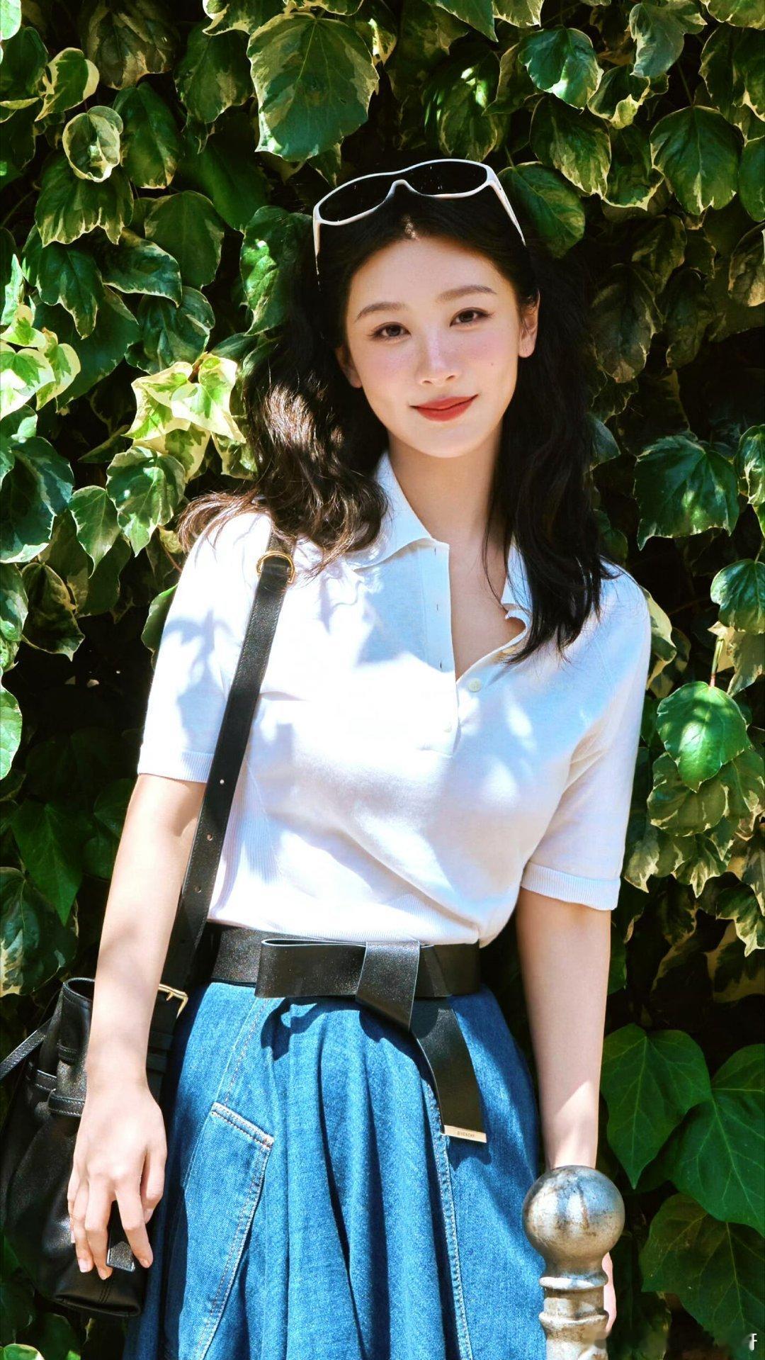 杨紫yz 杨紫玉兰花开君再来 yz 杨紫董竹君你说星星美丽耀眼 我却焦点在你笑脸