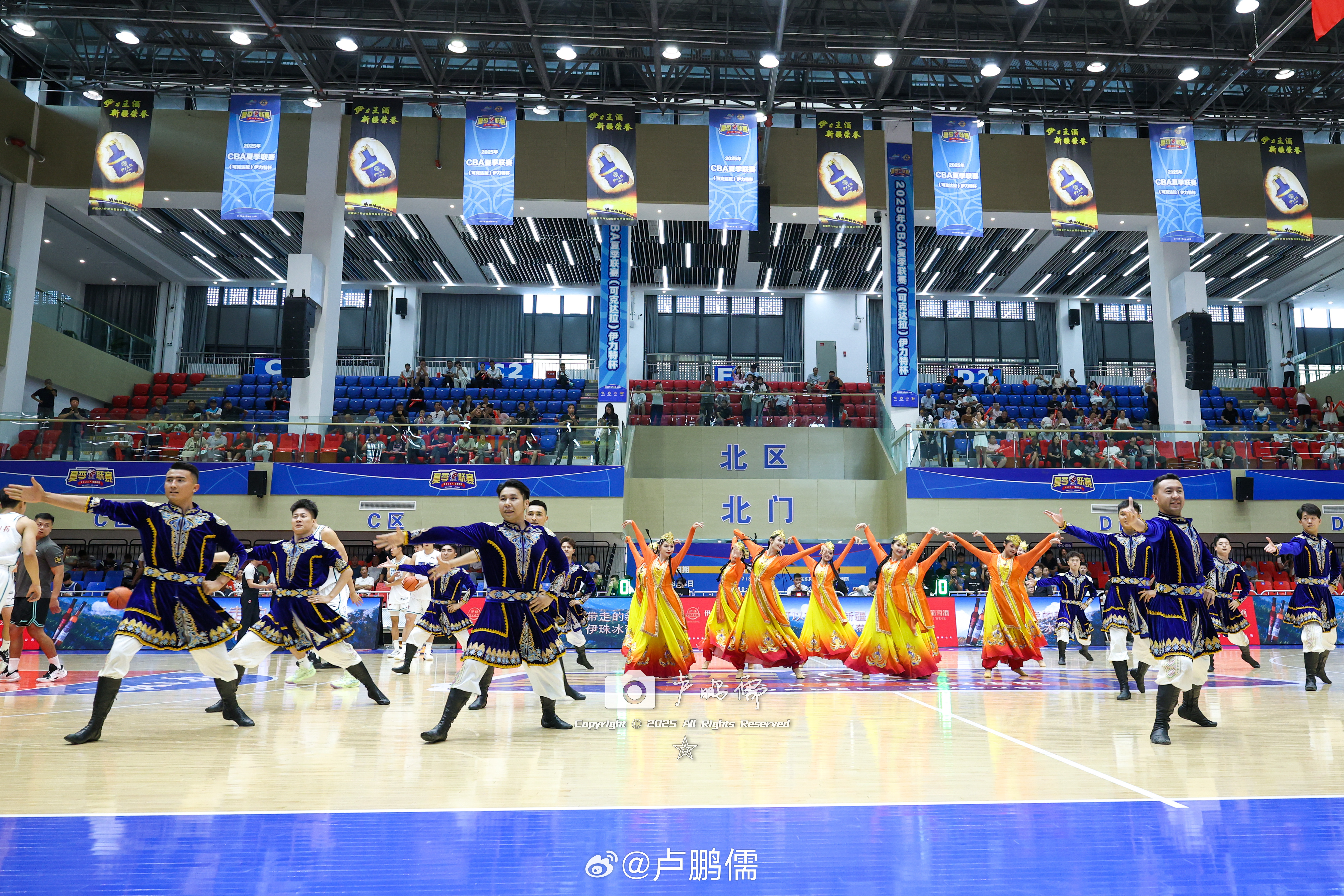 CBA夏季联赛可克达拉站 民族舞蹈表演cba30年有你有我新疆男篮小卢篮球世界 
