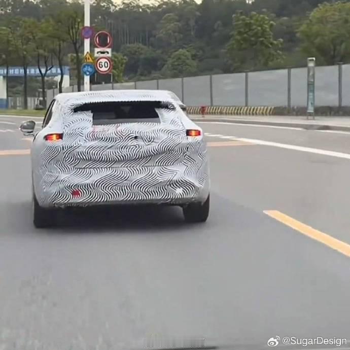 小鹏Mona旅行车谍照首曝而且消息称是实车项目只是今年还没能上市小鹏小鹏MONA