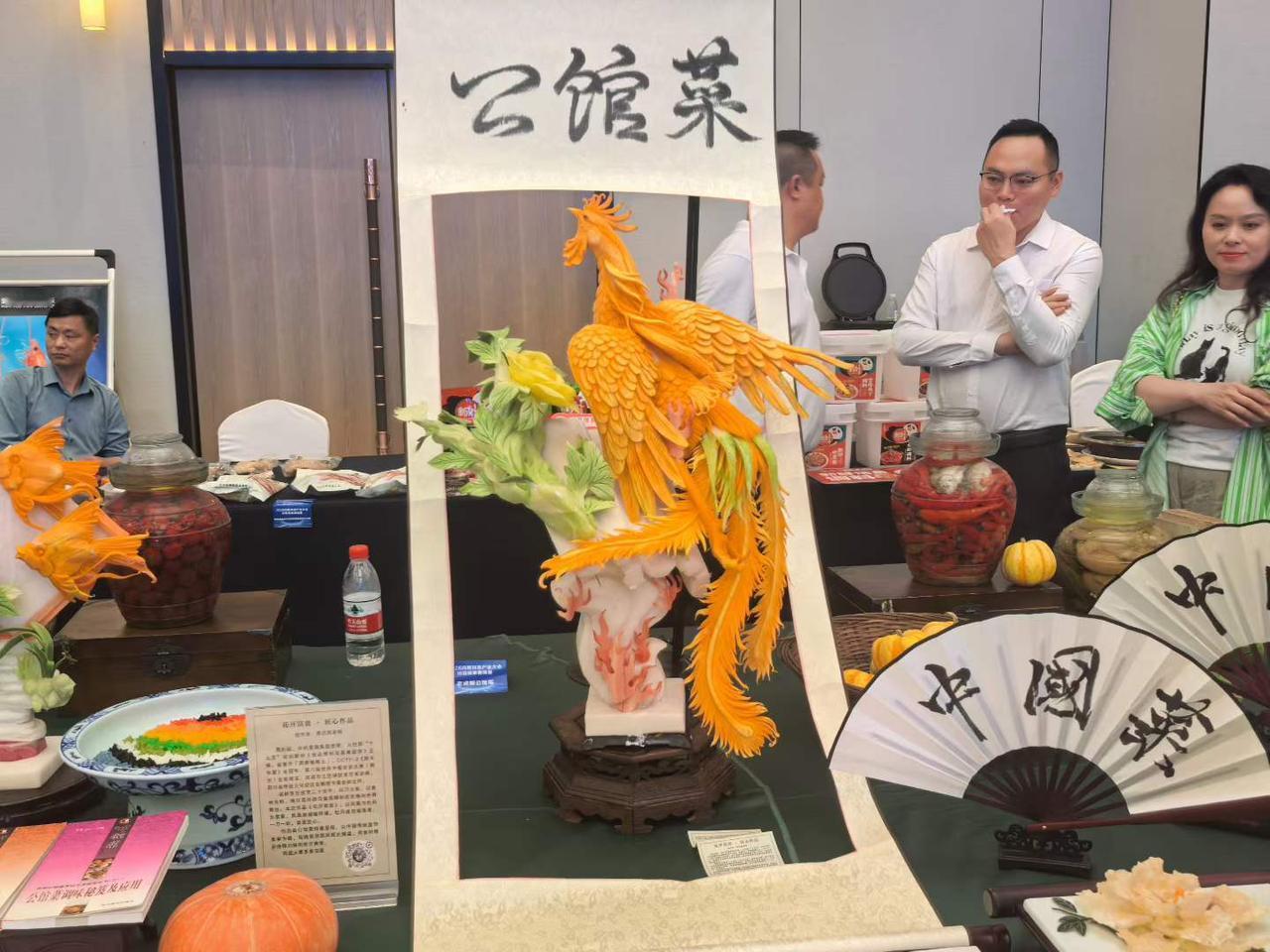 受邀出席2026川厨川菜产业大会
以厨会友，共研川味，
深耕餐饮，聚力前行。
图