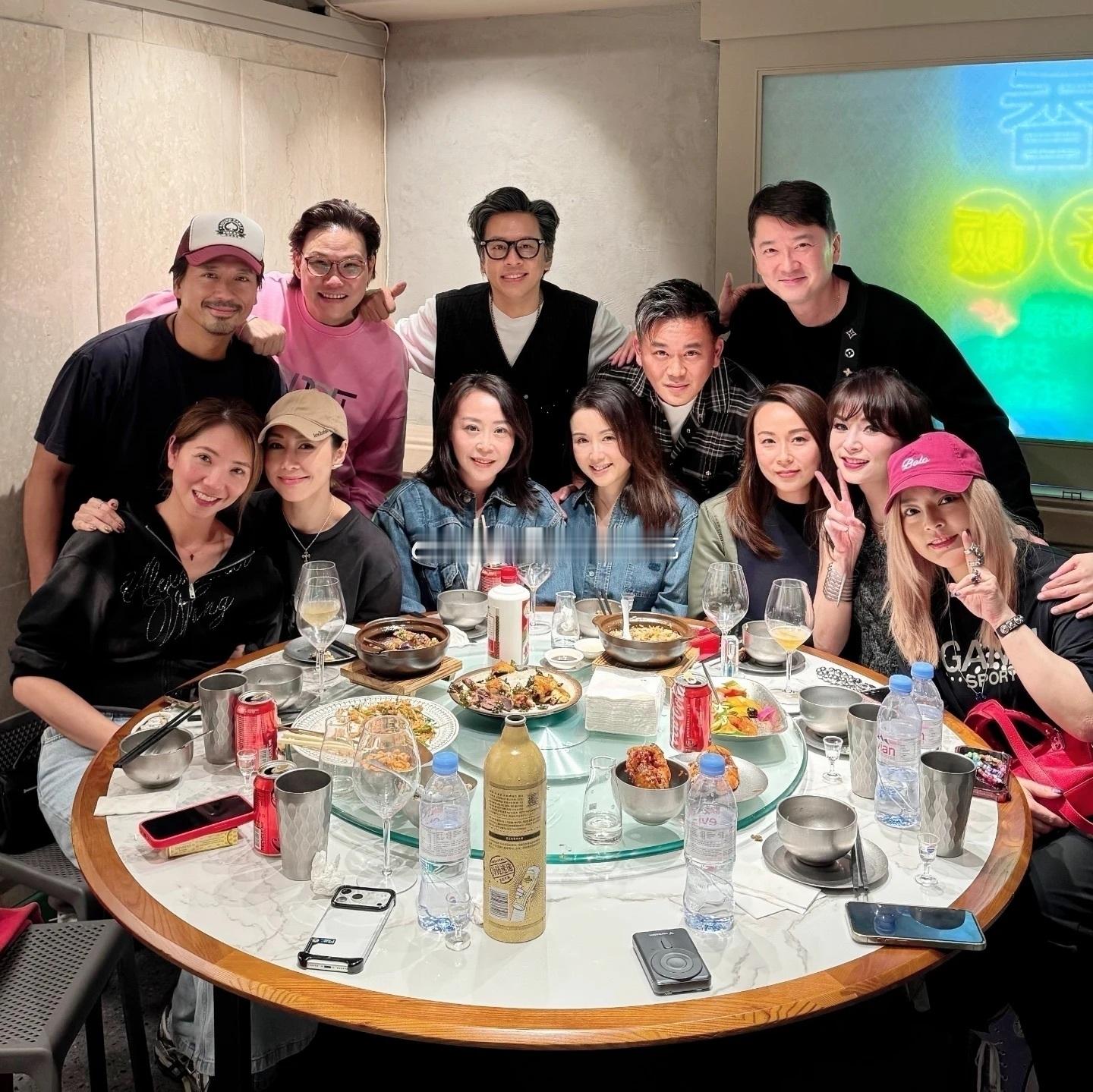 胡定欣和车婉婉、苏永康聚会 