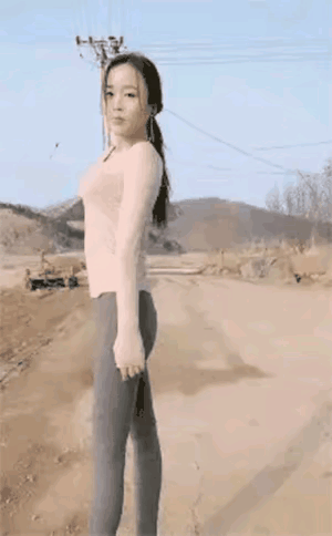 身材好的人，做这个动作真不容易啊。