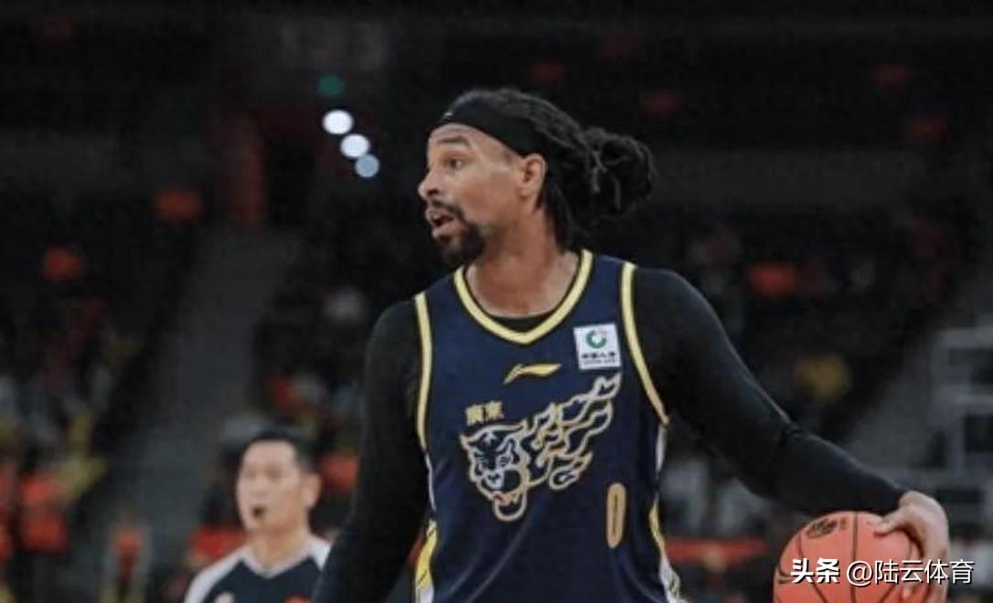 CBA第24轮 ，新疆82-80广东 ，给广东队球员点评和评分：

1. 麦考尔