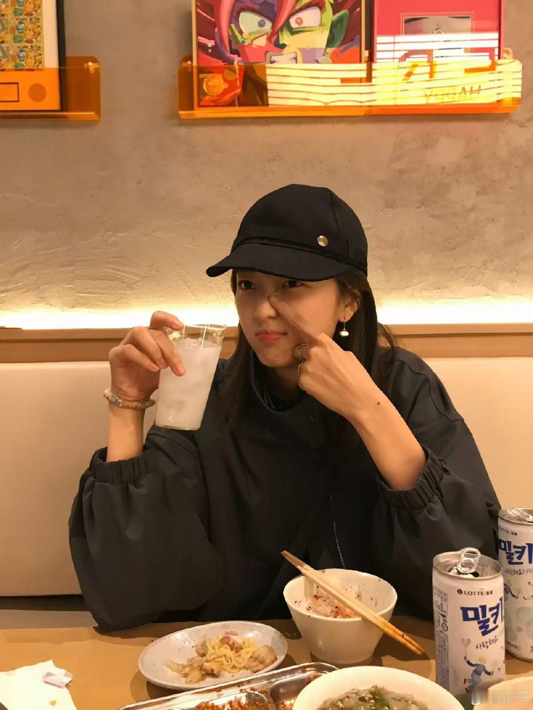孙千下班喝酒孙千下班喝酒照 好可爱 ​​​