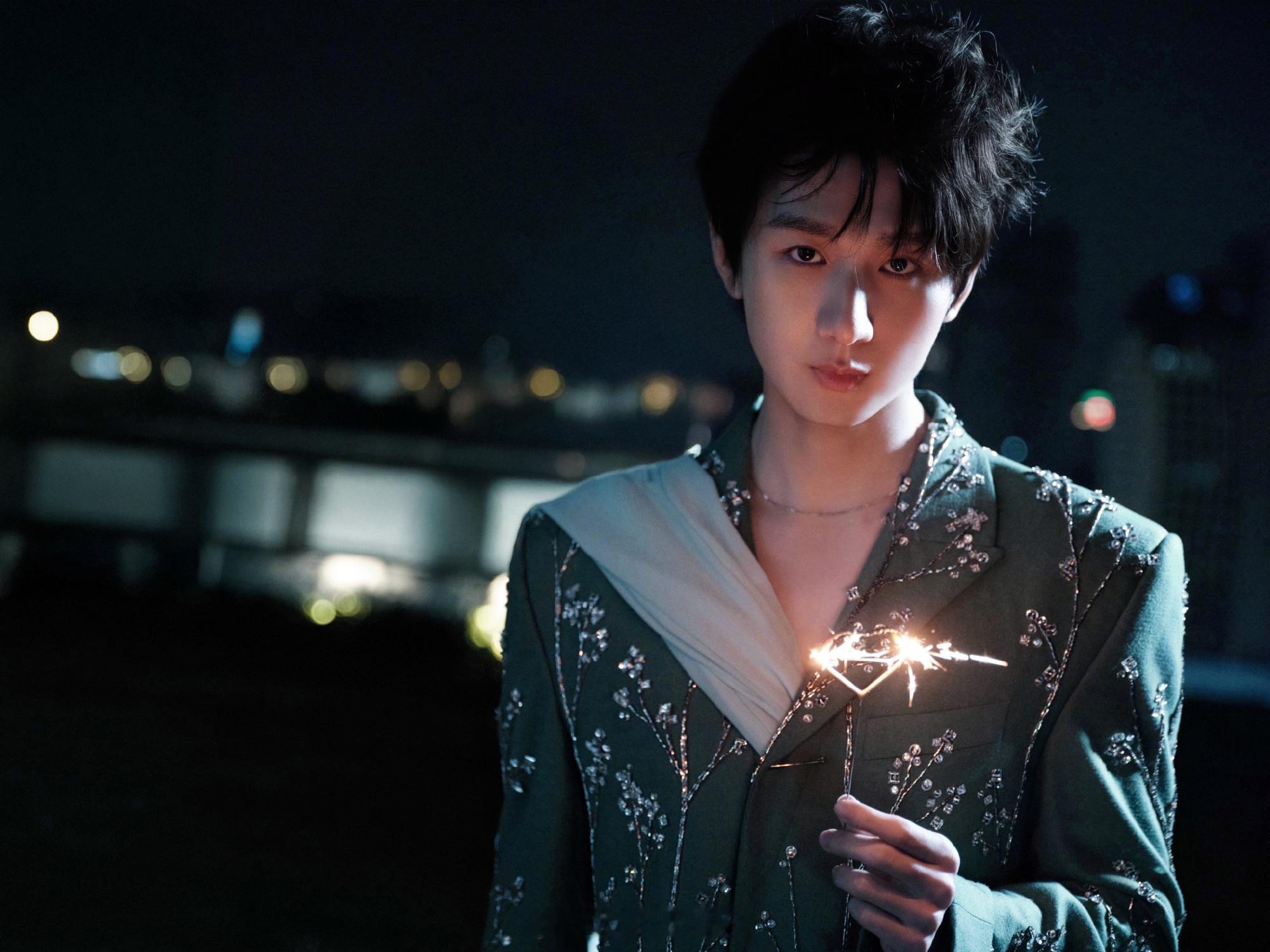 恭喜成毅了！希望他越来越好！接下来会继续追他的新剧啦！成毅和欢瑞合同到期