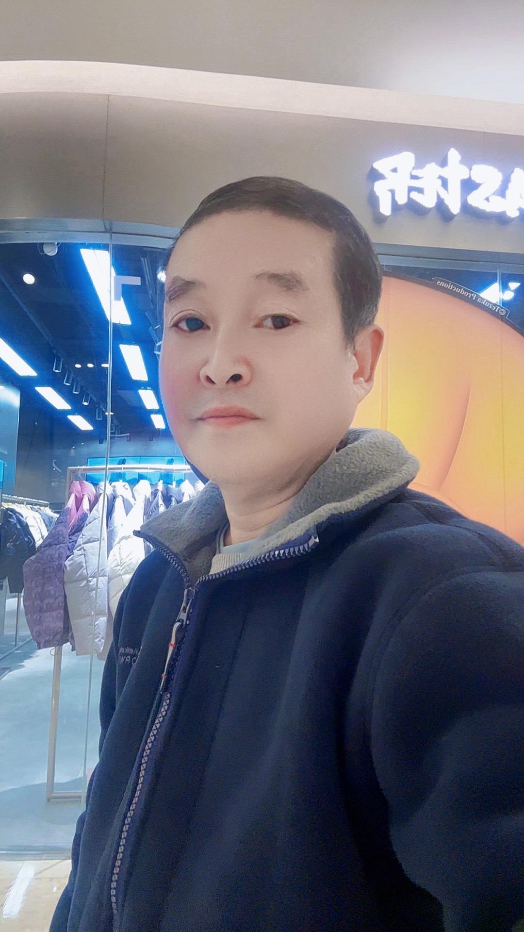 姐天冷了，记得加衣保暖